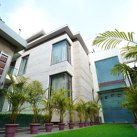Lime Tree Hotel Sushant Lok Gurgaon Sector 29 Next To Iffco Chowk Metro Kültér fotó