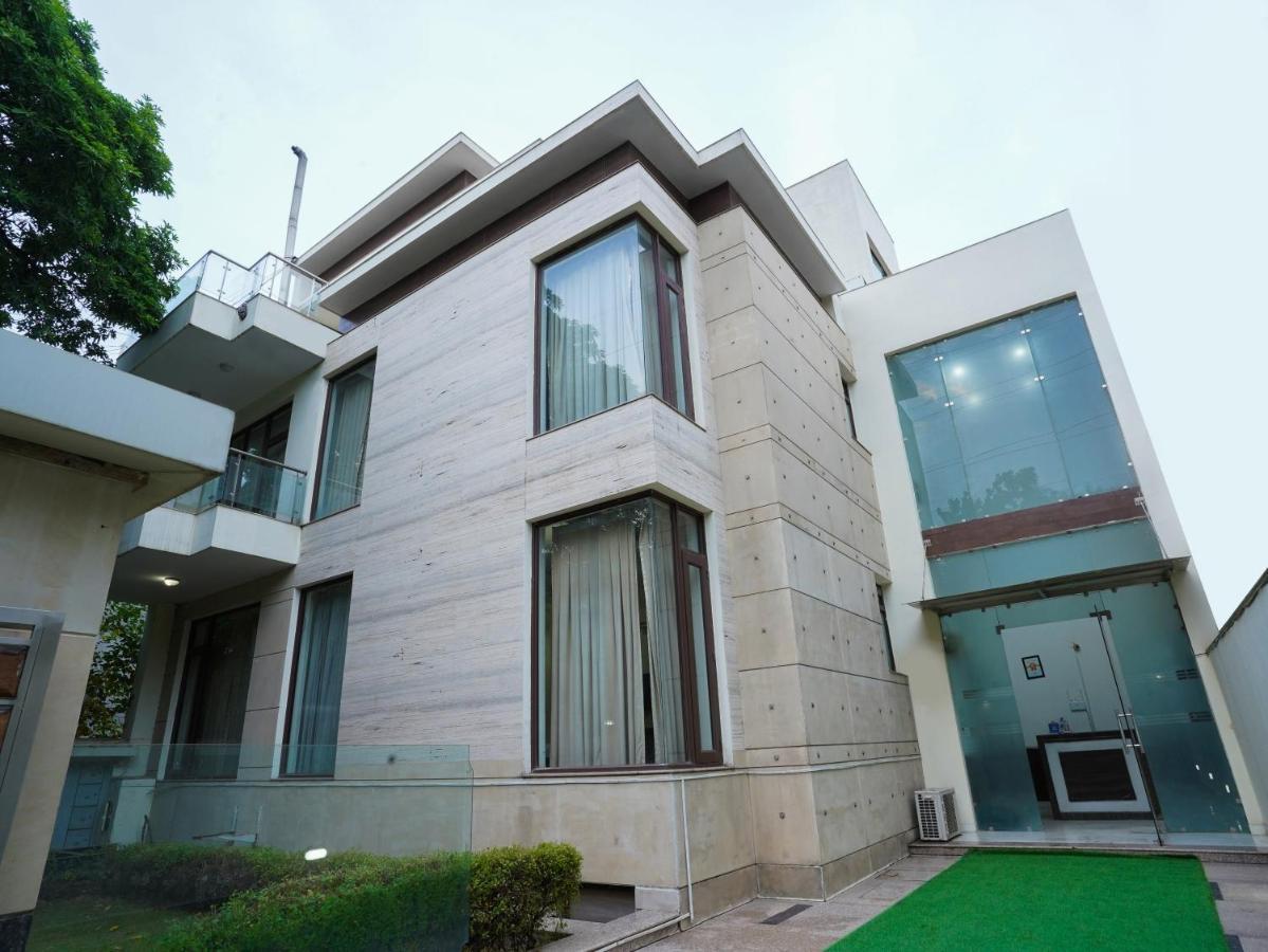 Lime Tree Hotel Sushant Lok Gurgaon Sector 29 Next To Iffco Chowk Metro Kültér fotó