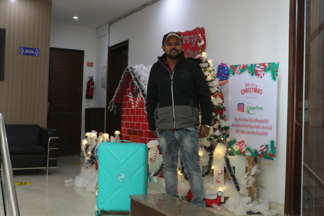 Lime Tree Hotel Sushant Lok Gurgaon Sector 29 Next To Iffco Chowk Metro Kültér fotó